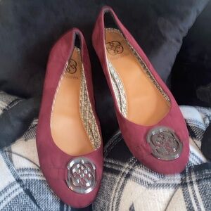 Daisy Fuentes maroon ballet flats